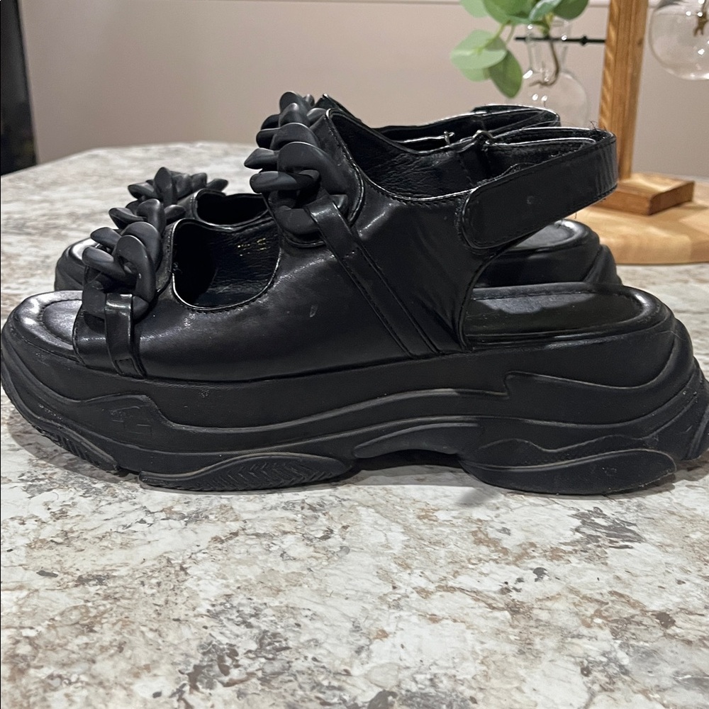 AZALEA WANG SKYLER PLATFORM SANDALS SIZE 10 - Picture 7 of 17